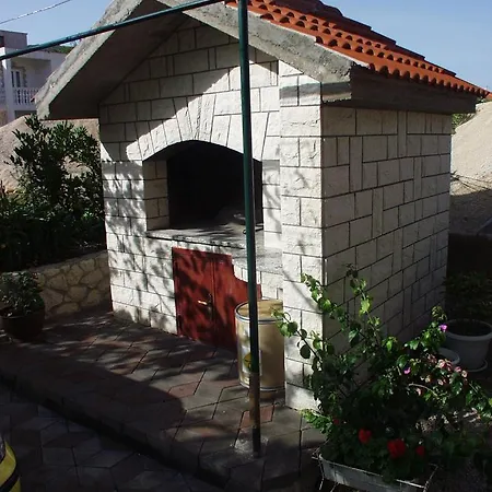 아파트 For Families With Children Grebastica, Sibenik - 477 *