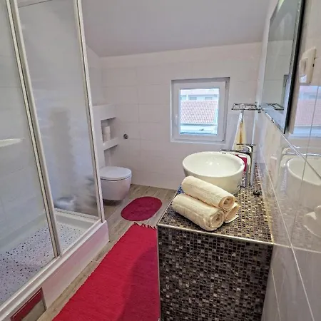 For Families With Children Grebastica, Sibenik - 477 아파트 Baselovici